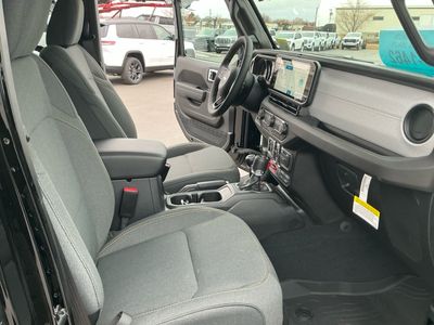 2026 Jeep Wrangler — photo 11 view