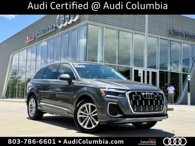 2025 Audi Q7 — side profile view