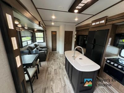 2019 Keystone RV Cougar - Photo 8