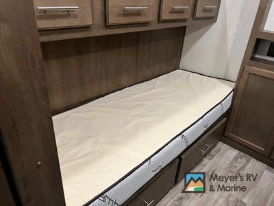 2019 Keystone RV Cougar - Photo 35