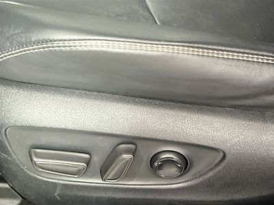 2020 Toyota RAV4 - Photo 12