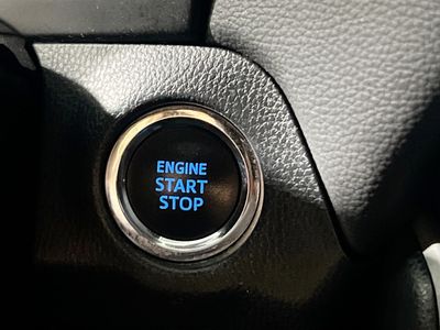 2020 Toyota RAV4 - Photo 19