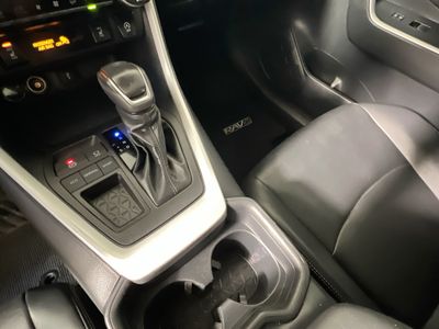 2020 Toyota RAV4 - Photo 21