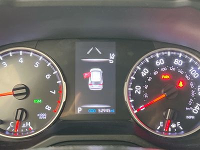 2020 Toyota RAV4 - Photo 18