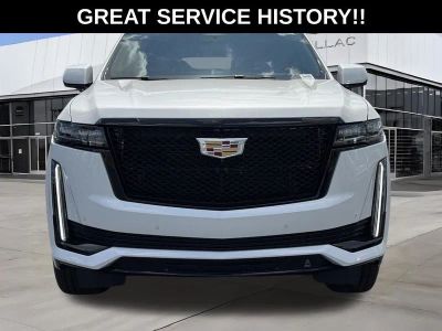 2022 Cadillac Escalade ESV — interior view