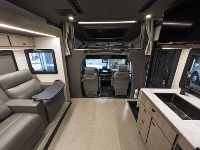 2026 Grand Design LINEAGE SERIES M - Photo 4