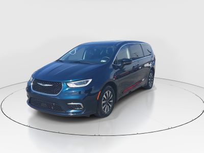 2024 Chrysler Pacifica — rear three-quarter view