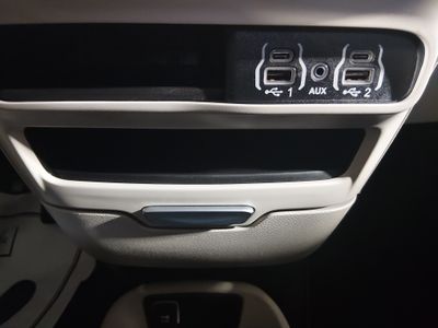 2024 Chrysler Pacifica — photo 21 view