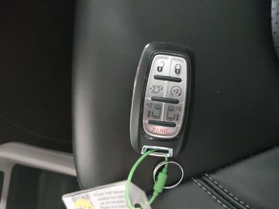 2024 Chrysler Pacifica — photo 15 view