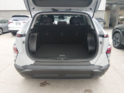 2024 Hyundai Kona — photo 11 view
