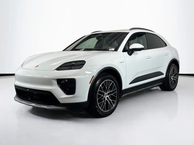 2025 Porsche Macan - Photo 1