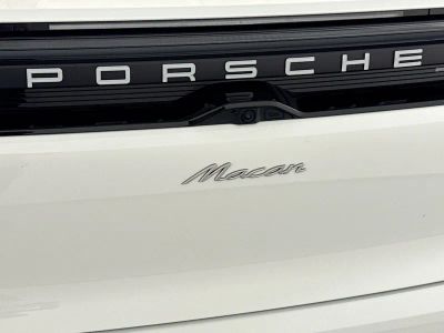 2025 Porsche Macan - Photo 26
