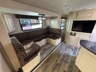 2017 Winnebago Industries Towables Minnie - Photo 9