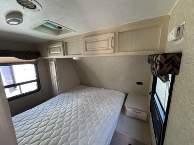 2017 Winnebago Industries Towables Minnie - Photo 12