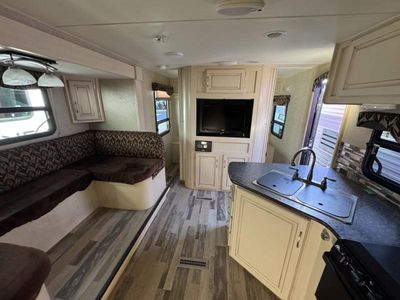 2017 Winnebago Industries Towables Minnie - Photo 10