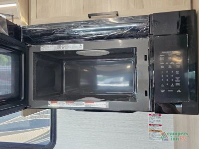 2027 Dynamax Europa S - Photo 31
