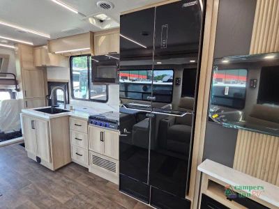 2027 Dynamax Europa S - Photo 33