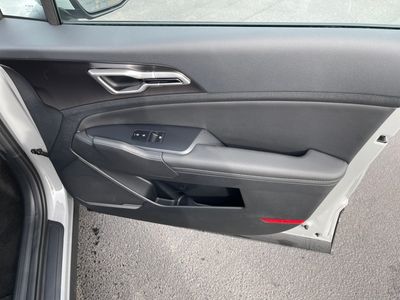 2026 Kia Sportage — photo 21 view