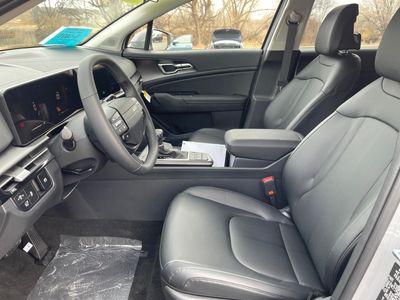 2026 Kia Sportage — photo 9 view