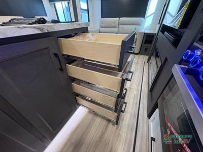 2026 Venture RV SportTrek - Photo 39