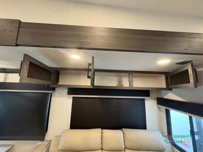 2026 Venture RV SportTrek - Photo 16