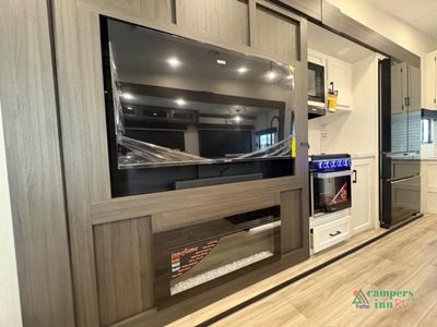 2026 Venture RV SportTrek - Photo 24