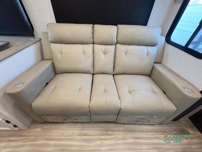 2026 Venture RV SportTrek - Photo 17