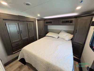 2026 Venture RV SportTrek - Photo 47