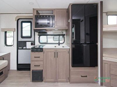 2025 Grand Design Transcend One — photo 14 view