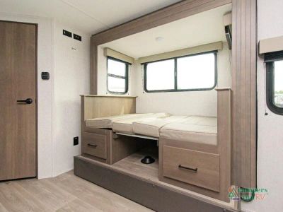 2025 Grand Design Transcend One — photo 22 view