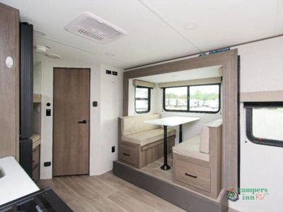 2025 Grand Design Transcend One — photo 11 view