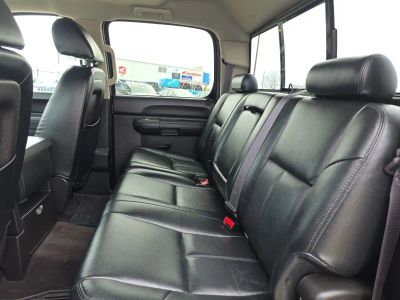 2014 Chevrolet Silverado 2500HD - Photo 18