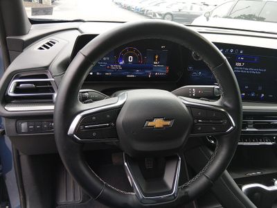 2025 Chevrolet Traverse - Photo 12