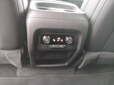 2025 Chevrolet Traverse - Photo 23