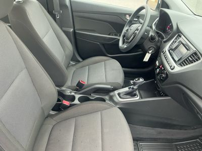 2022 Hyundai Accent - Photo 20