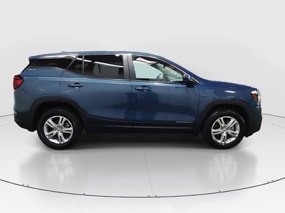 2024 GMC Terrain — photo 8 view