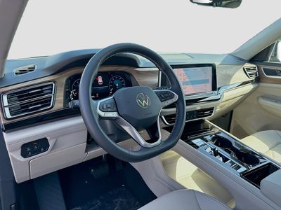2026 Volkswagen Atlas — photo 9 view