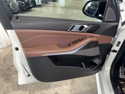 2025 BMW X5 - Photo 17