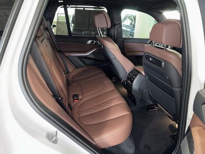 2025 BMW X5 - Photo 12