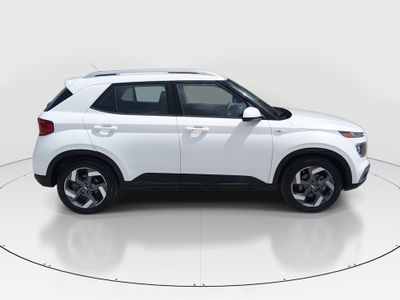 2025 Hyundai Venue - Photo 8