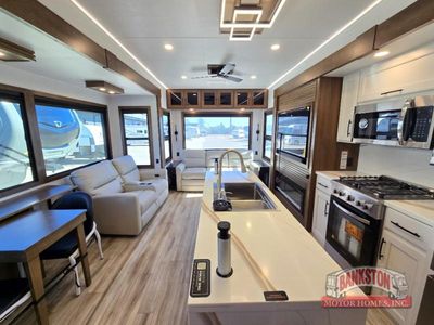 2026 Montana 3100RL - Photo 19