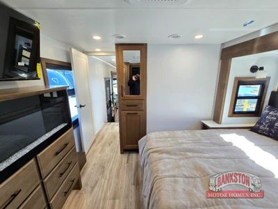 2026 Montana 3100RL - Photo 40