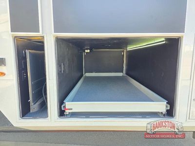 2026 Montana 3100RL - Photo 3