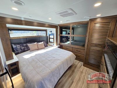 2026 Montana 3100RL - Photo 34