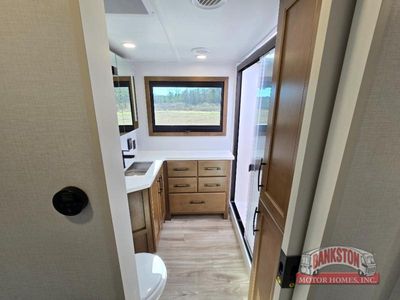 2026 Montana 3100RL - Photo 29