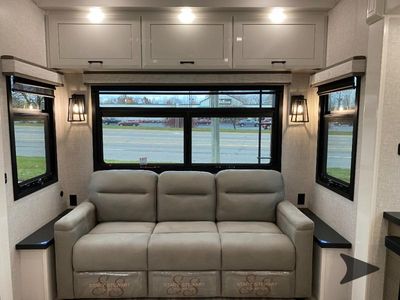 2026 Jayco Pinnacle — photo 15 view