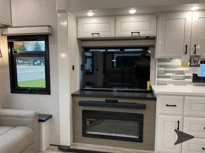 2026 Jayco Pinnacle — photo 13 view