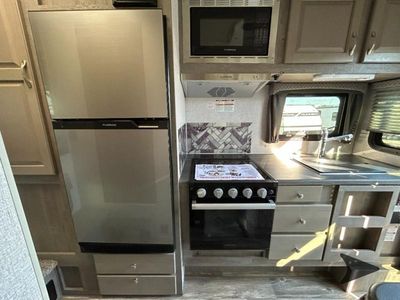 2026 Northwood Arctic Fox Camper — photo 10 view