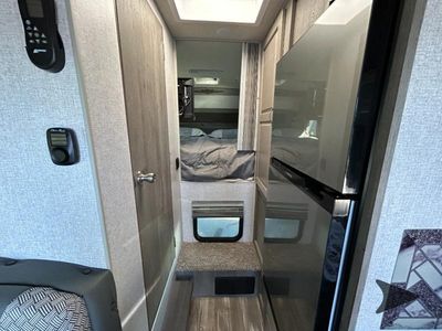 2026 Northwood Arctic Fox Camper — photo 9 view