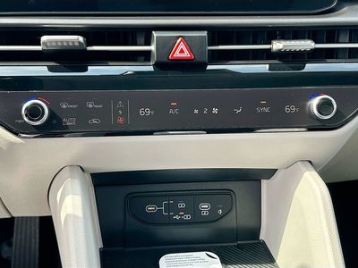 2026 Kia Sportage — photo 16 view